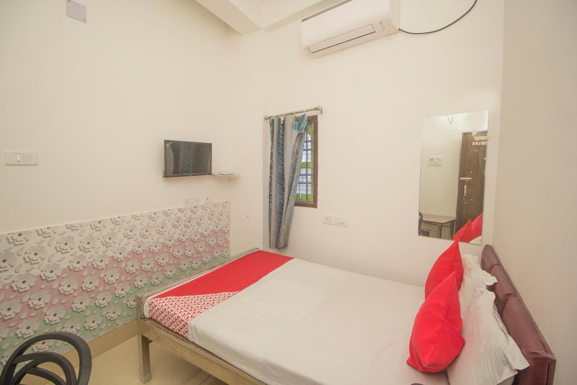 Hotel O Kshounish Residency Māldah Exterior foto